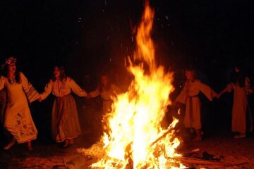 Івана Купала 2019: де можна стрибнути над багаттям у Києві