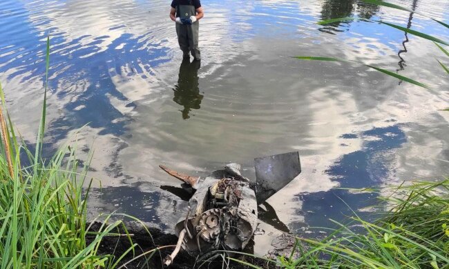 У Києві водолази-сапери виявили та вилучили залишки російської крилатої ракети Х-101