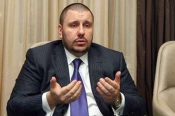 Суд зняв арешт з майна міністра-втікача Клименка