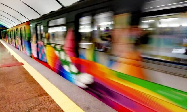 Мобільні оператори розширили мережу: 4G запустили ще на шести станціях київського метро