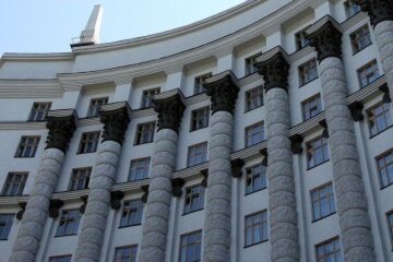 Українських держслужбовців занесуть в єдиний реєстр