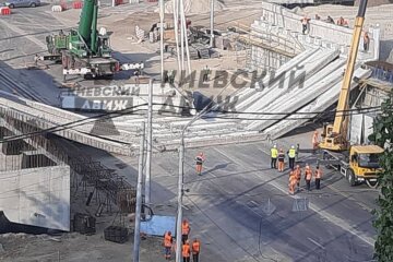 В Києві на Шулявці впав Дегтярівський міст — у КМДА вже відреагували