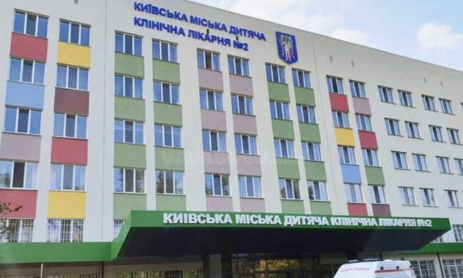 У компанії дружини екс-радника Голови Офісу Президента лікарня купляє турецькі тумбочки на 25% дорожче