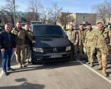 Київські волонтери придбали для ЗСУ ще один автомобіль