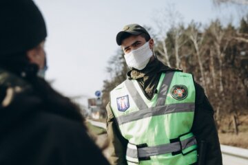 На всіх в’їздах-виїздах Києва з`явились пости Нацгвардії та поліції