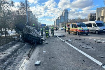 Жахлива ДТП у столиці: 21-річний водій Maserati загинув, врізавшись у стовп