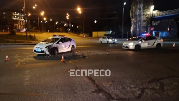 У Києві п’яний водій врізався в поліцейську машину