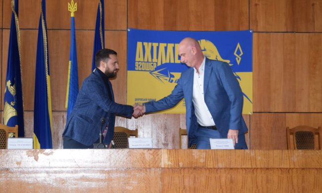 Голова Дніпровської РДА представив колективу свого нового першого заступника